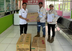 Penyerahan bantuan PMT melalui UPTD Puskesmas Roko Roko